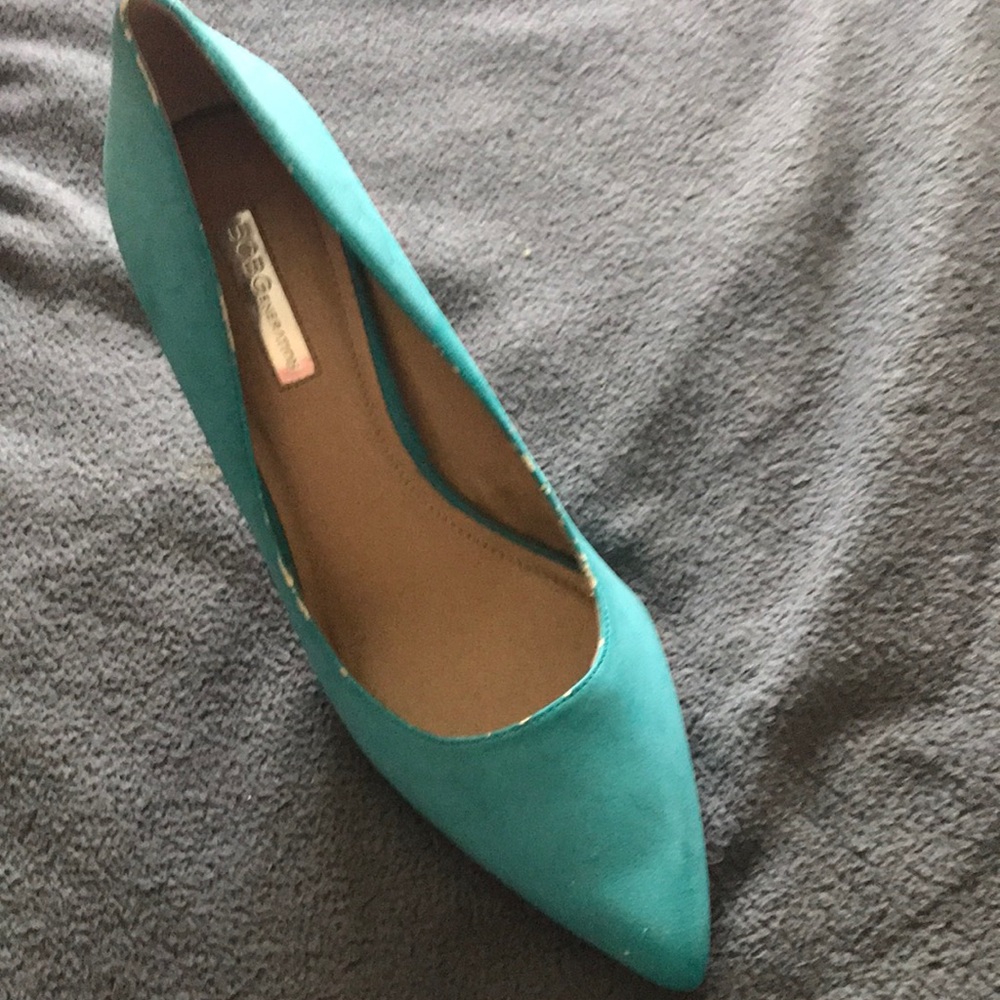 BCBG Heels